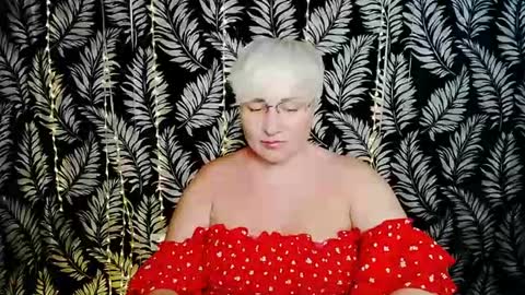 Snapshot of oliviaoskar_ chatting on 06-12-26, 10:25 Kelly online show from 06-12-26, 10:25
