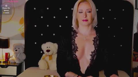 Olivia online show from 03-04-26, 08:59