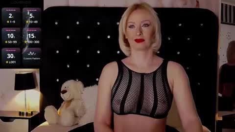 Olivia online show from 02-21-25, 05:35