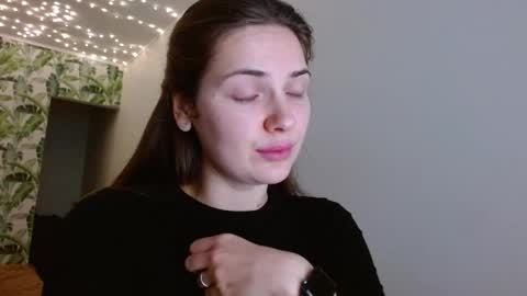 Olivia online show from 12-10-24, 05:28