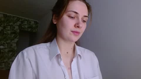 Olivia online show from 01-21-25, 05:27