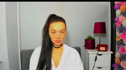 OliviaWomen online show from 01-12-26, 07:57