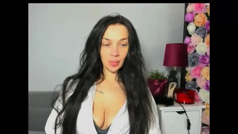 OliviaWomen online show from 01-16-26, 09:46