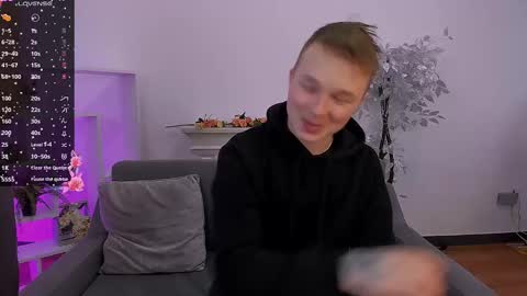 Olli and Stiw online show from 02-28-25, 09:47