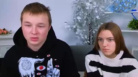 Olli and Stiw online show from 11-22-25, 08:57