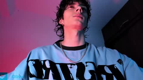     online show from 02-10-25, 02:41