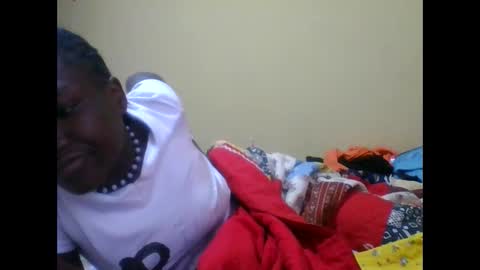 Snapshot of olwami3 chatting on 10-18-25, 04:04 olwami3 online show from 10-18-25, 04:04