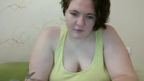 Snapshot of olyafire chatting on 01-04-25, 11:43 OlyaFire online show from 01-04-25, 11:43