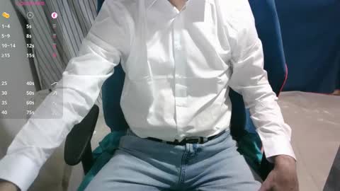 Snapshot of omar87ram chatting on 12-29-24, 11:18 Omar online show from 12-29-24, 11:18