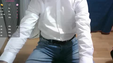 Snapshot of omar87ram chatting on 01-25-25, 05:40 Omar online show from 01-25-25, 05:40