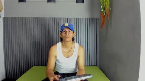 Snapshot of omar_roy chatting on 12-02-25, 02:56 OMAR online show from 12-02-25, 02:56