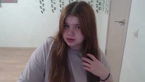 Snapshot of omellyoo chatting on 06-10-26, 07:46 MellY online show from 06-10-26, 07:46
