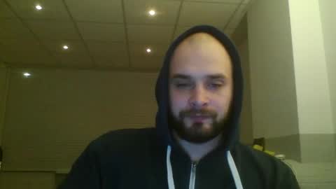 Snapshot of omgwhereim chatting on 01-06-25, 11:31 omgwhereim online show from 01-06-25, 11:31