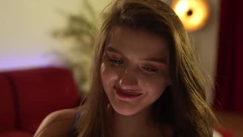    or    online show from 03-08-25, 10:02