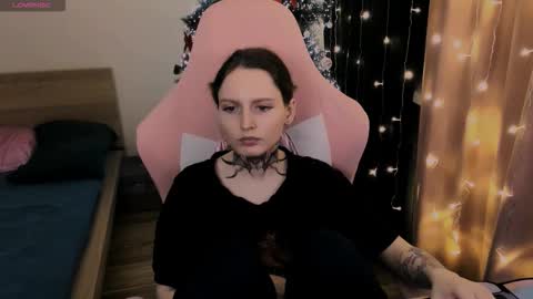 Snapshot of on_yxxx chatting on 11-22-25, 06:51 on_yxxx online show from 11-22-25, 06:51