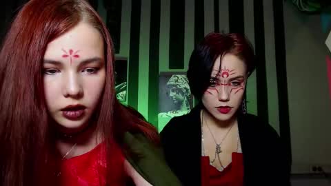 Snapshot of onaloon chatting on 10-17-25, 02:26 onaloon online show from 10-17-25, 02:26