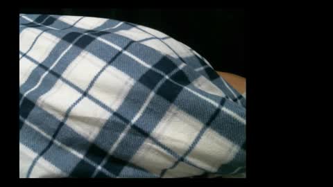 Snapshot of onanii21 chatting on 10-23-25, 01:16 onanii21 online show from 10-23-25, 01:16