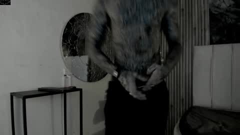     ... online show from 12-17-25, 03:45