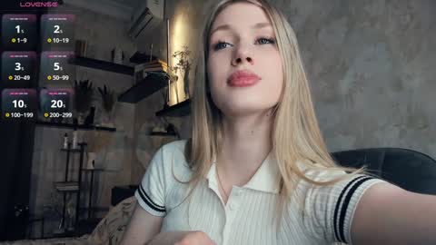 Snapshot of one_1ove chatting on 11-26-25, 07:20 Ana online show from 11-26-25, 07:20