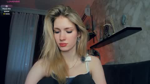 Ana online show from 12-21-25, 08:32