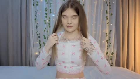 Eva online show from 04-04-26, 01:30