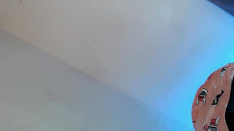 Snapshot of one_sweet_day18 chatting on 02-13-25, 05:05 jessy online show from 02-13-25, 05:05