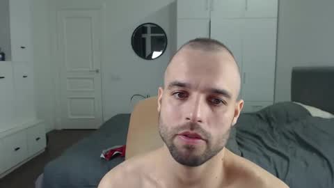 onebestlover online show from 02-10-25, 06:24