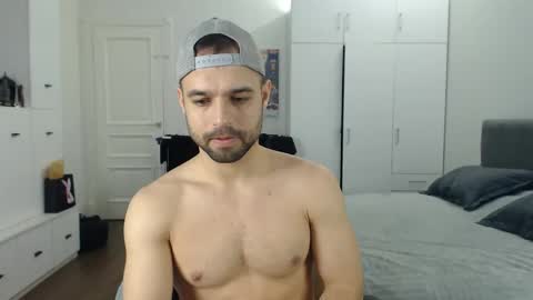 onebestlover online show from 06-06-26, 07:57