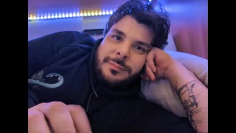 onecrew1 online show from 10-03-25, 01:52