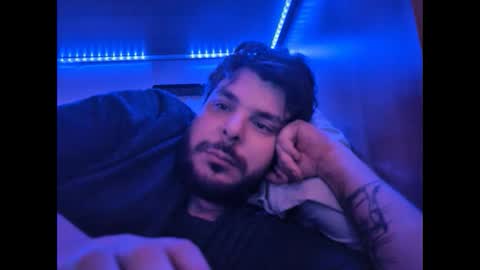 onecrew1 online show from 10-04-25, 04:38