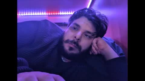 onecrew1 online show from 10-30-25, 07:14