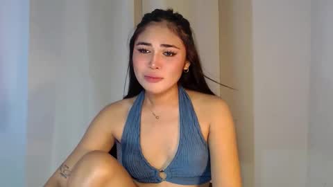 Snapshot of onegreattransdiva chatting on 09-22-25, 12:40 Goddess Rhiane online show from 09-22-25, 12:40