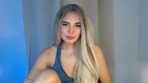 Snapshot of onegreattransdiva chatting on 09-24-25, 07:01 Goddess Rhiane online show from 09-24-25, 07:01