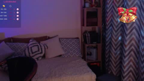 Snapshot of onehotbigass chatting on 12-16-24, 12:27  ONLINE   online show from 12-16-24, 12:27