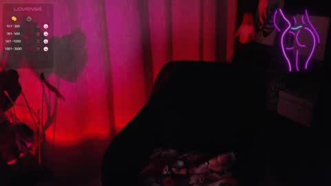 Snapshot of onehotbigass chatting on 01-03-25, 09:36  ONLINE   online show from 01-03-25, 09:36