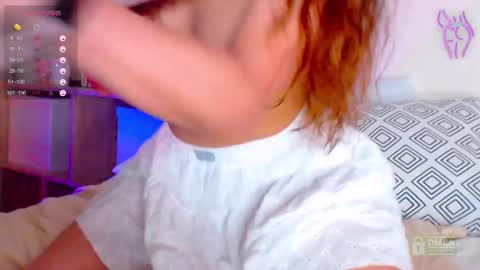 Snapshot of onehotbigass chatting on 03-09-25, 06:17  ONLINE   online show from 03-09-25, 06:17