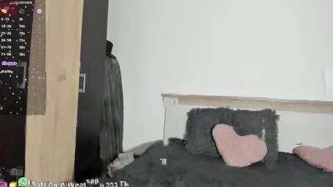 Snapshot of onehotblondee chatting on 03-22-26, 07:34 woman from your dream online show from 03-22-26, 07:34