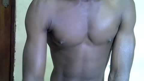 Snapshot of oneinamillionguy chatting on 10-30-25, 06:04 oneinamillionguy online show from 10-30-25, 06:04