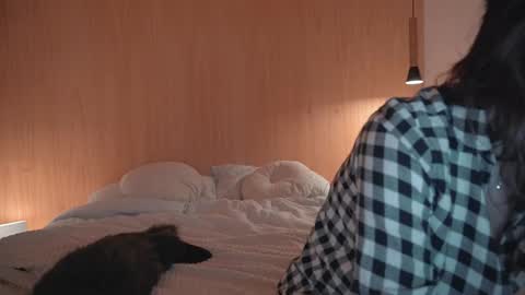 Ariel online show from 12-16-24, 08:37