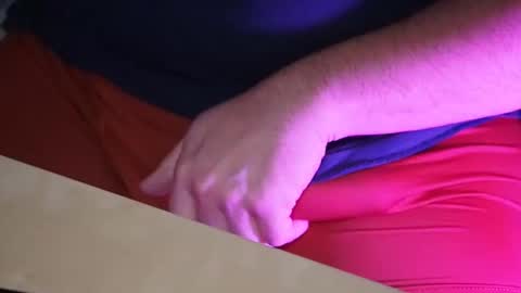 Snapshot of onemanmafia chatting on 10-20-25, 11:54 OneManMafia online show from 10-20-25, 11:54