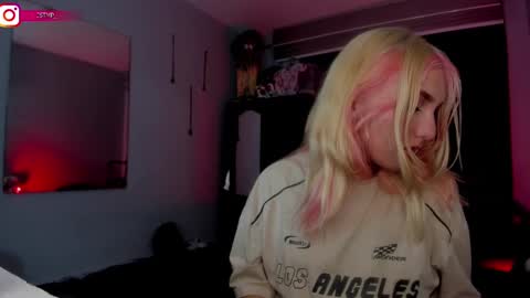 YIN MIGUEL online show from 02-21-25, 06:40