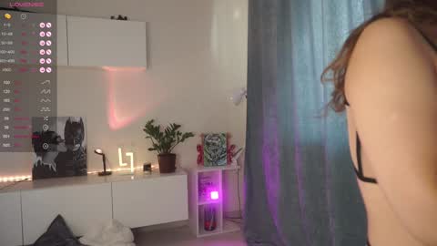 SamLolita online show from 09-20-25, 11:00