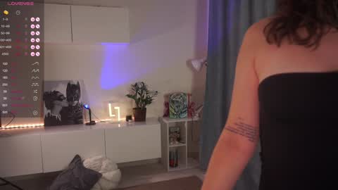 SamLolita online show from 10-23-25, 09:35