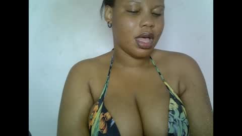 oneofdbestchubbygaloncb online show from 05-18-26, 04:07