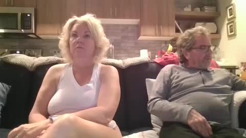 Snapshot of oneoften1000 chatting on 01-12-25, 02:56 couple mature milf bigboobs curvy mommydaddy online show from 01-12-25, 02:56
