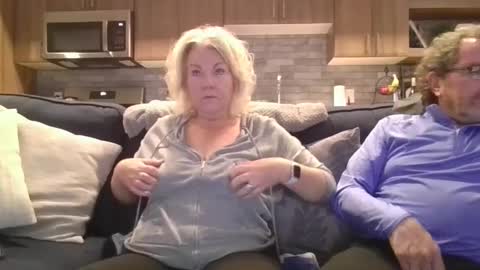 Snapshot of oneoften1000 chatting on 01-14-25, 10:44 couple mature milf bigboobs curvy mommydaddy online show from 01-14-25, 10:44