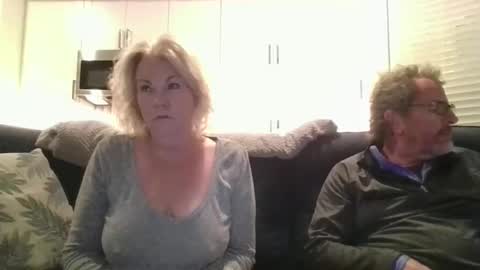 Snapshot of oneoften1000 chatting on 02-18-25, 03:42 couple mature milf bigboobs curvy mommydaddy online show from 02-18-25, 03:42