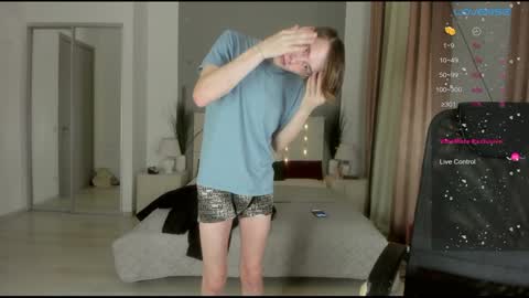 Snapshot of only_eric chatting on 02-02-25, 02:45 Erick  online show from 02-02-25, 02:45