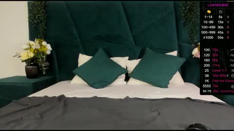 Snapshot of only_eric chatting on 02-06-25, 02:00 Erick  online show from 02-06-25, 02:00