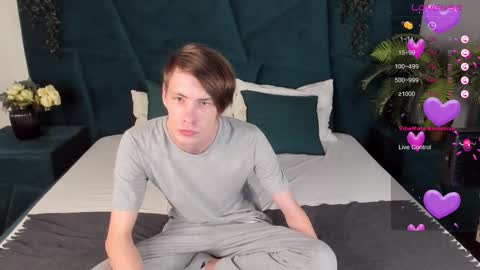 Snapshot of only_eric chatting on 02-17-25, 08:47 Erick  online show from 02-17-25, 08:47